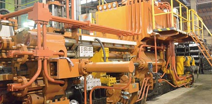 鋁型材擠壓機 鋁型材擠壓機