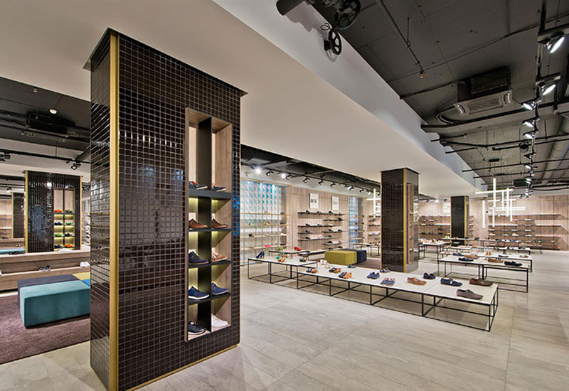 210平米工業(yè)風格鞋店裝修設計效果圖