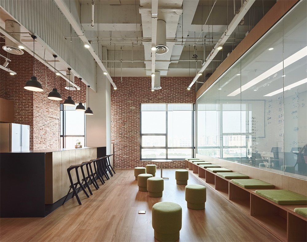 230平米現(xiàn)代辦公室裝修設計效果圖