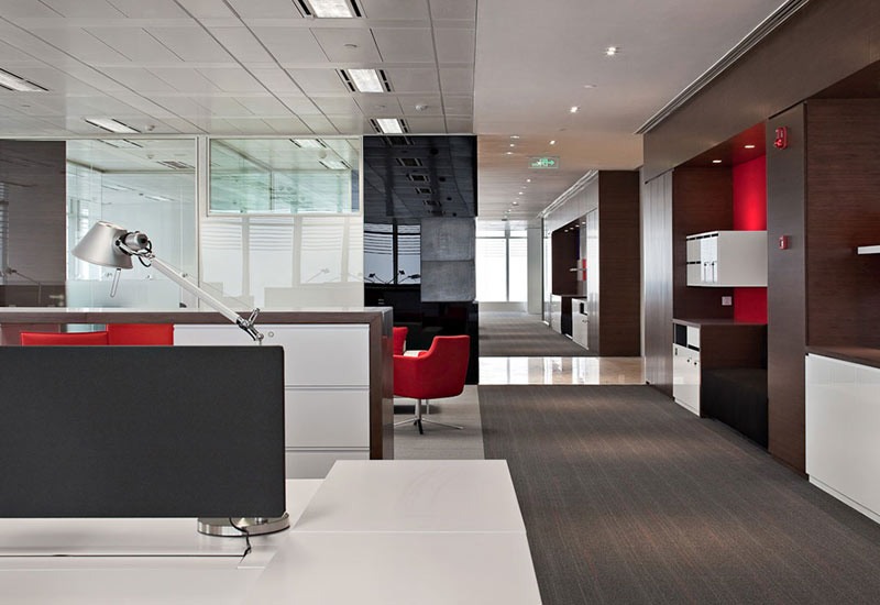 鄭州辦公室裝修設(shè)計(jì)：辦公室隔斷的創(chuàng)意使用