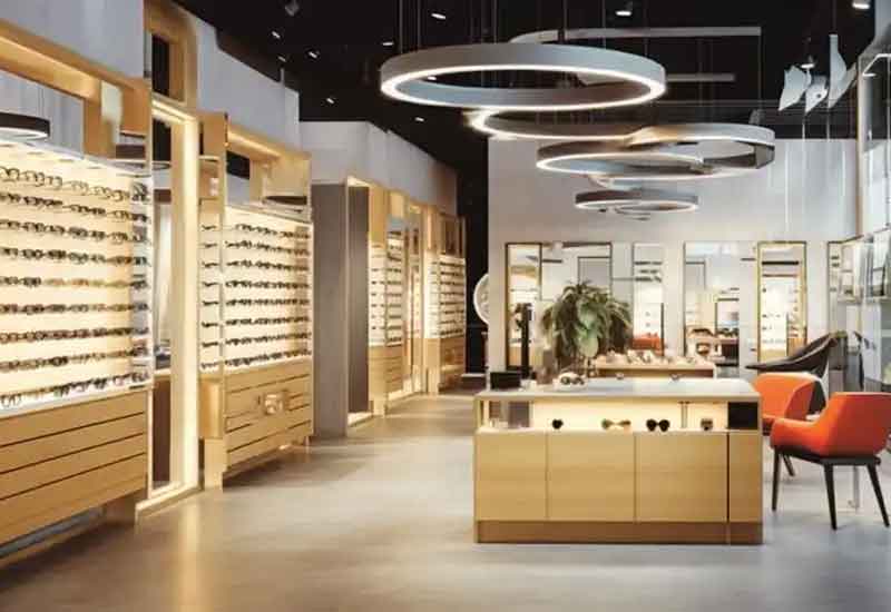 鄭州眼鏡店裝修：專業(yè)驗光區(qū)與時尚鏡框展示的平衡方案