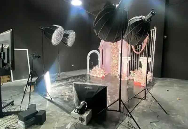 鄭州直播間背景設(shè)計(jì)：專業(yè)形象與視覺吸引力