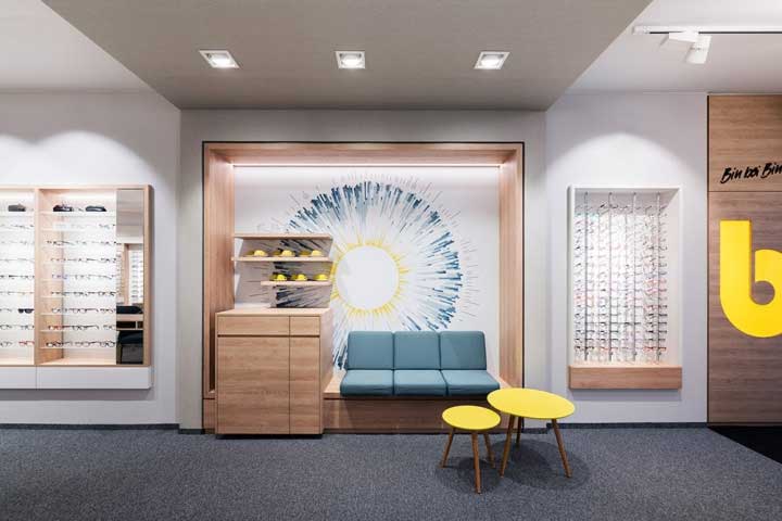 280平米簡(jiǎn)約時(shí)尚眼鏡店裝修效果圖