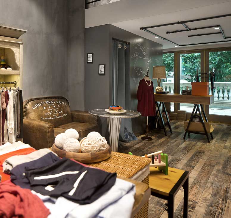 65平米童裝店鋪裝修設(shè)計實(shí)景圖